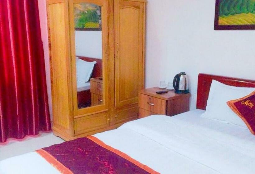 اتاق استاندارد, May Hong