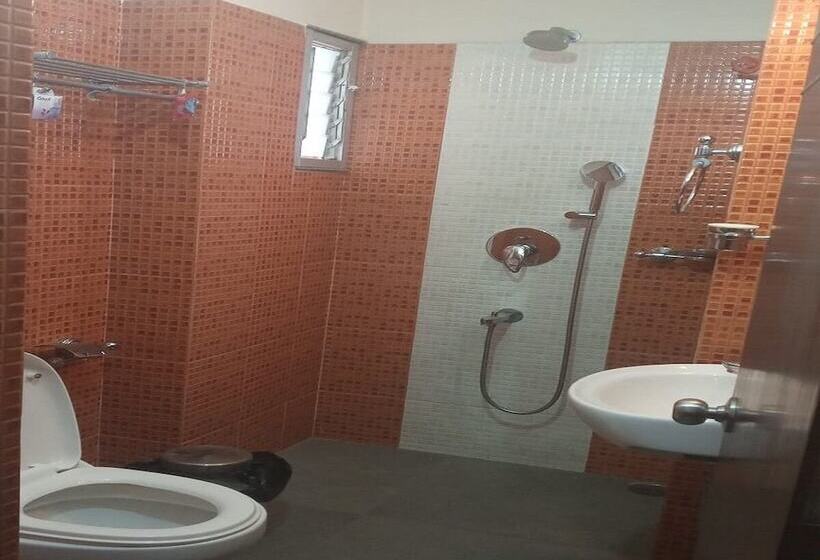 Pokój Deluxe, Pride