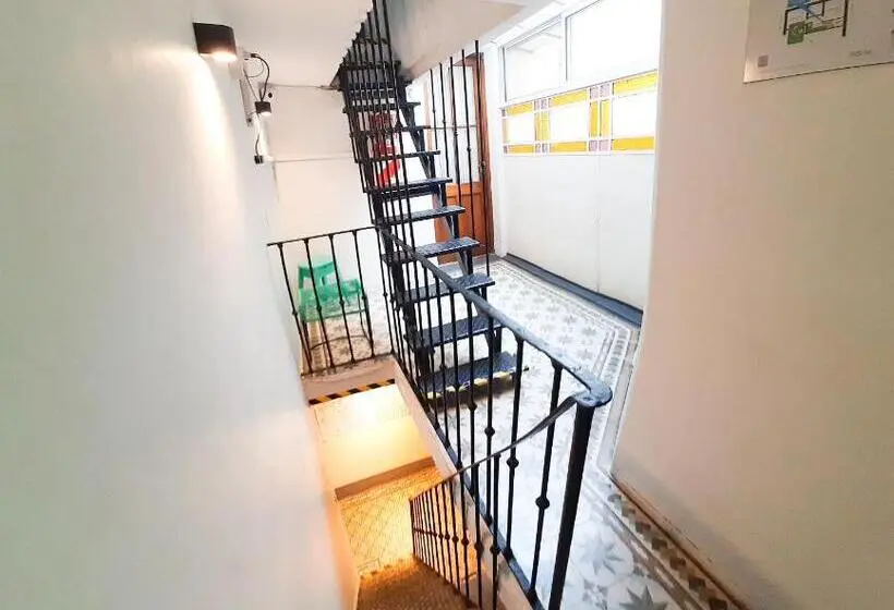 اتاق استاندارد یک نفره, Lopez Hostel & Suites
