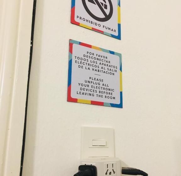 اتاق استاندارد یک نفره, Lopez Hostel & Suites