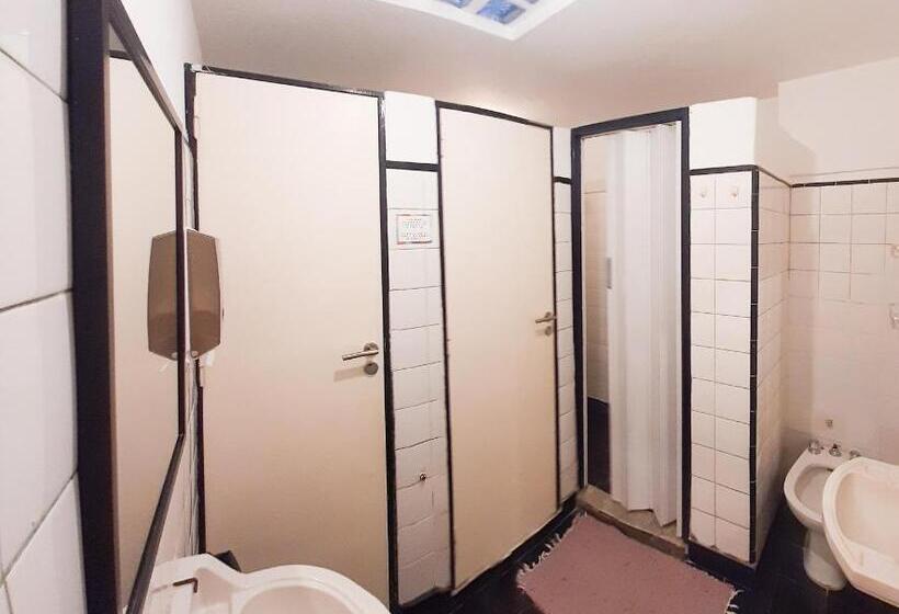 اتاق استاندارد یک نفره, Lopez Hostel & Suites