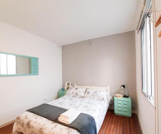 اتاق استاندارد یک نفره, Lopez Hostel & Suites