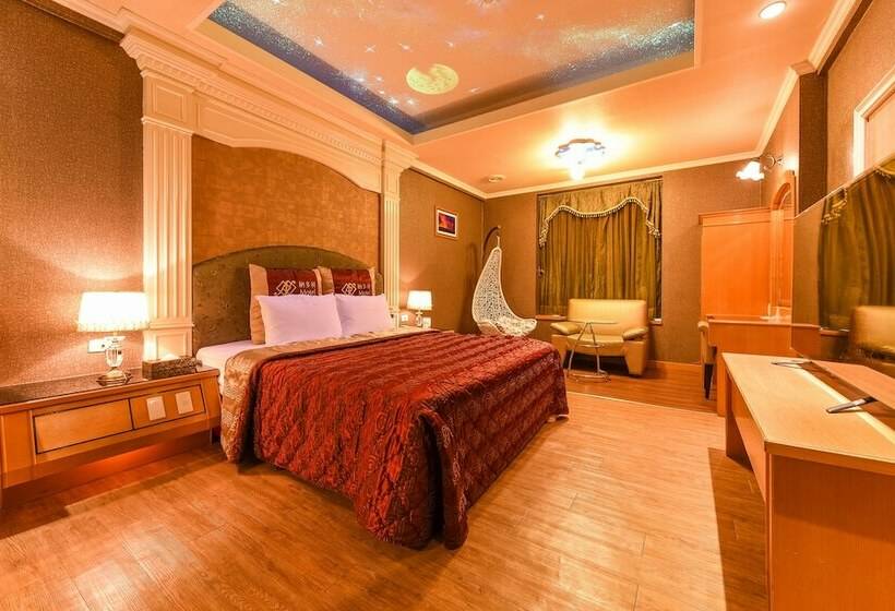 اتاق استاندارد, Natoli Motel