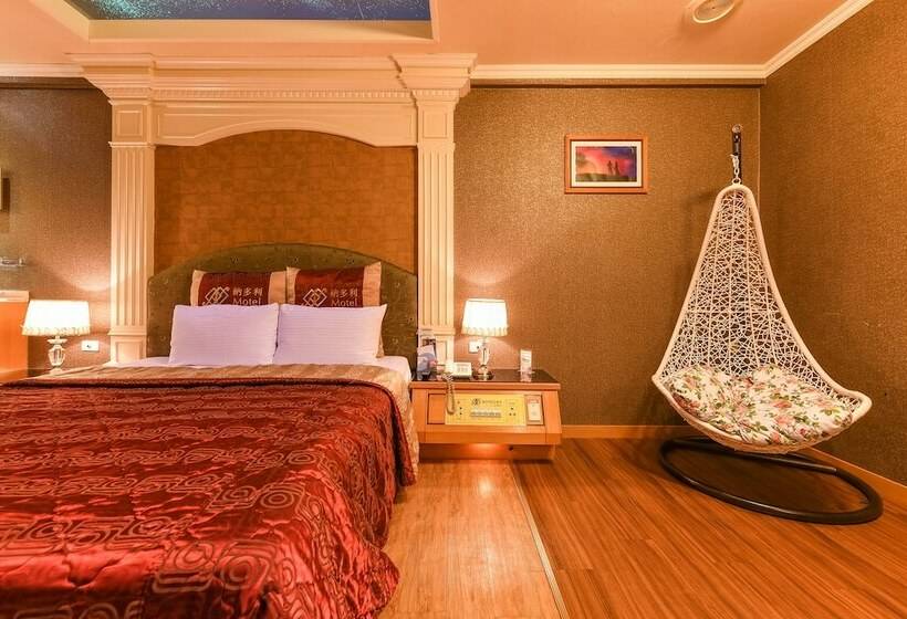 اتاق استاندارد, Natoli Motel
