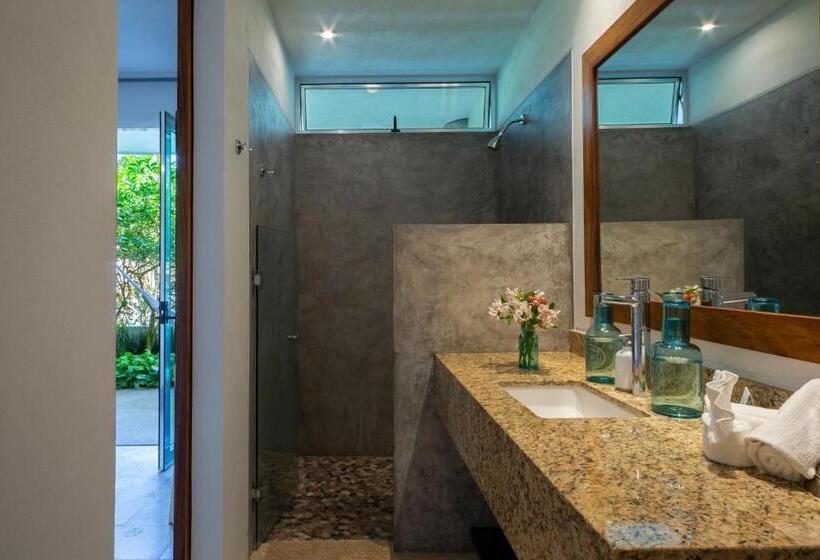 חדר דלוקס נוף לגינה, Anjali Casa Divina