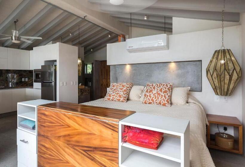 מיטת קינג בסוויטה, Anjali Casa Divina