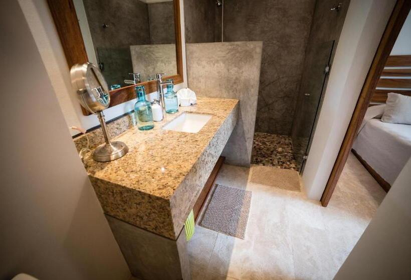 חדר דלוקס נוף לגינה, Anjali Casa Divina