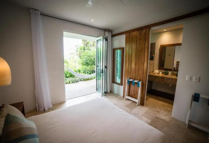 اتاق لوکس با چشمانداز باغ, Anjali Casa Divina