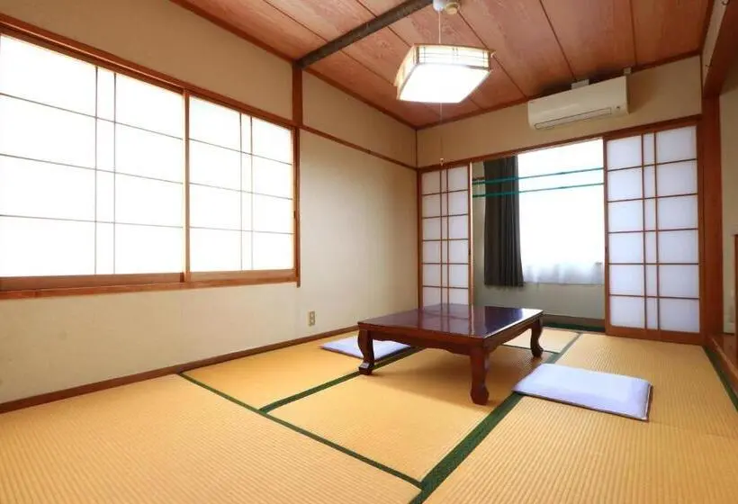 Habitació Triple Estàndard, Suikoen