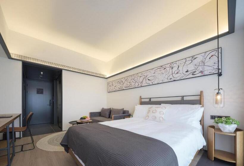 이그제큐티브 룸 킹사이즈 침대, Shanghai T Plus Hotel Residence