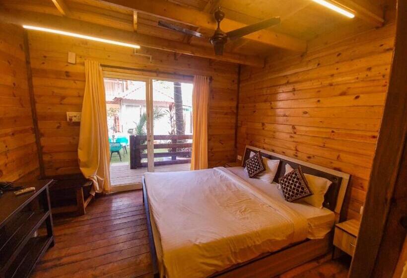발코니가 있는 스위트, Beachwalk Retreat   Within 100 Metres From Morjim Beach