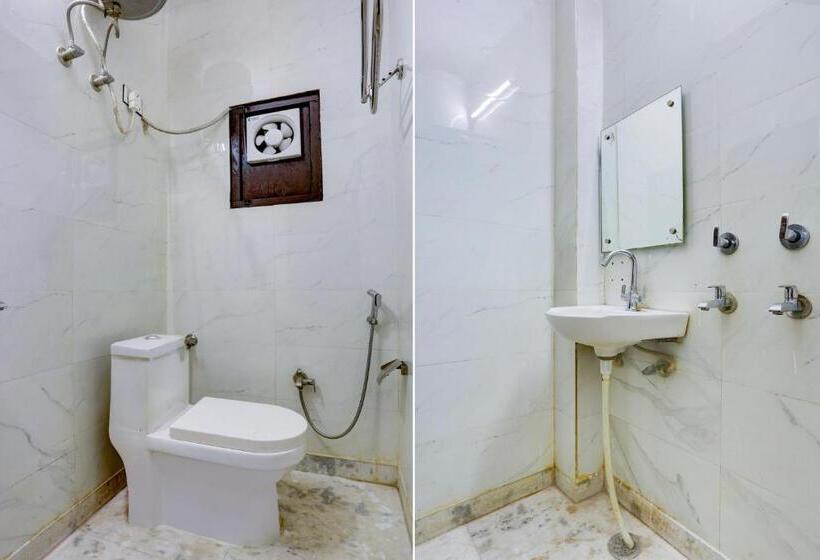 Трехместный Номер Классика, Super Hotel Oo Hotel Shyam Residency Near Samaypur Badli Metro