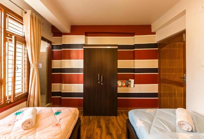 غرفة ديلوكس, Flock Kathmandu