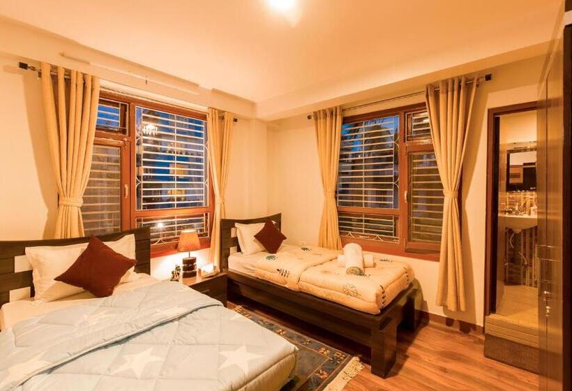 غرفة ديلوكس, Flock Kathmandu