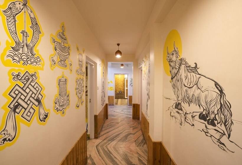 غرفة قياسية, Flock Kathmandu