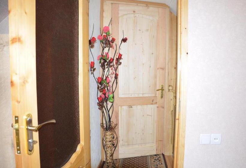 اتاق سوپریور چهار تخته, Light House Old City