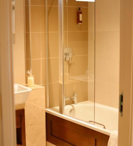 デラックスルーム, Rooms At Rue