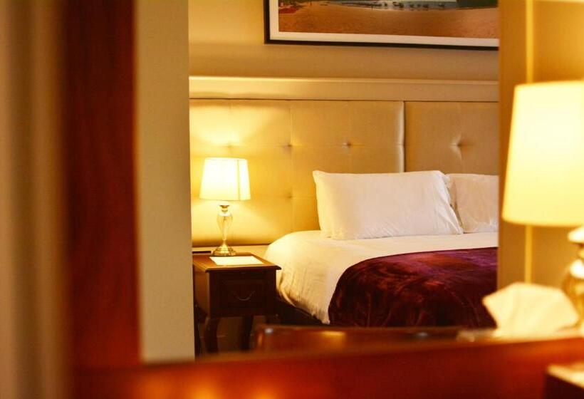 デラックスルーム, Rooms At Rue