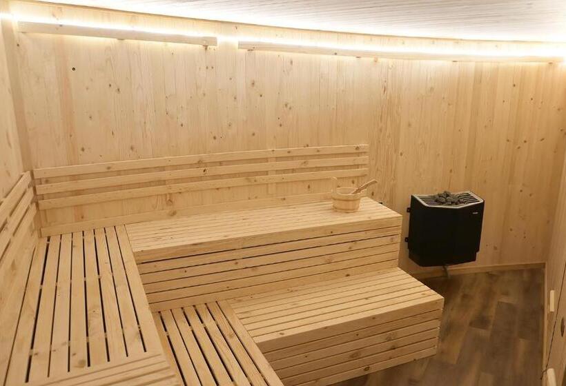 غرفة قياسية مزوَّدة بجاكوزي, Boutique Antukenu