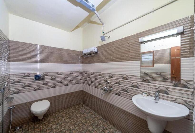 غرفة كلاسيكية ثلاثية, Oyo Rooms Golden Four Way Road Kanyakumari