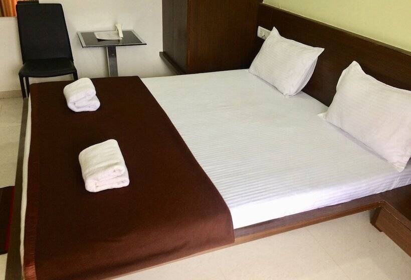 חדר דלוקס עם נוף להרים, Shivas Inn