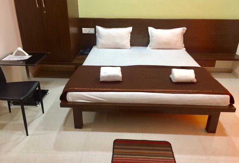 חדר דלוקס עם נוף להרים, Shivas Inn