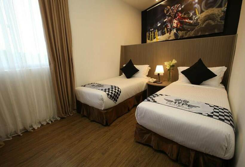 Номер Стандарт, Hype Motorsport Hotel Nilai