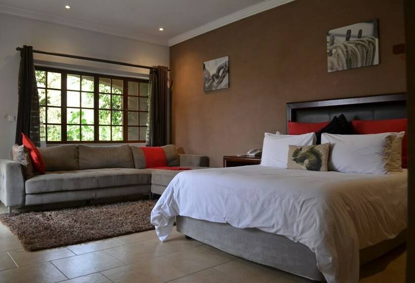 اتاق لوکس, The Riverside