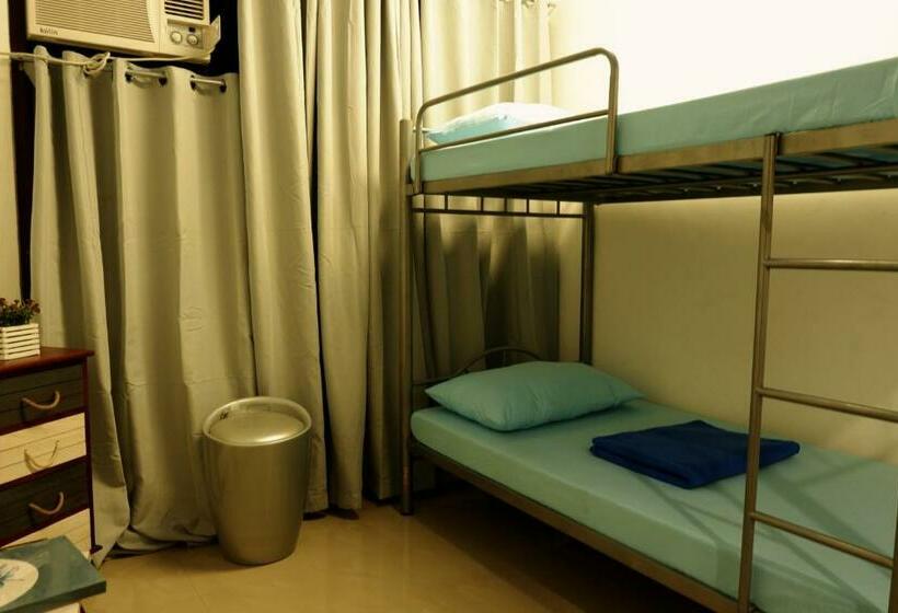 스탠다드 룸 공동 욕실, Transit Point Hostel Mactan Cebu
