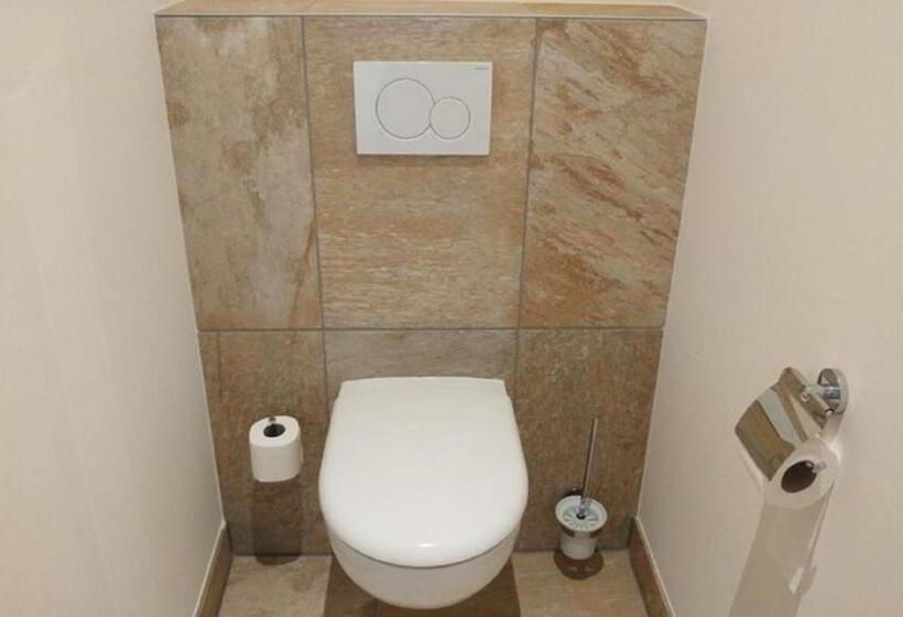 חדר סטנדרט לשלושה, Weinhotel Rieder