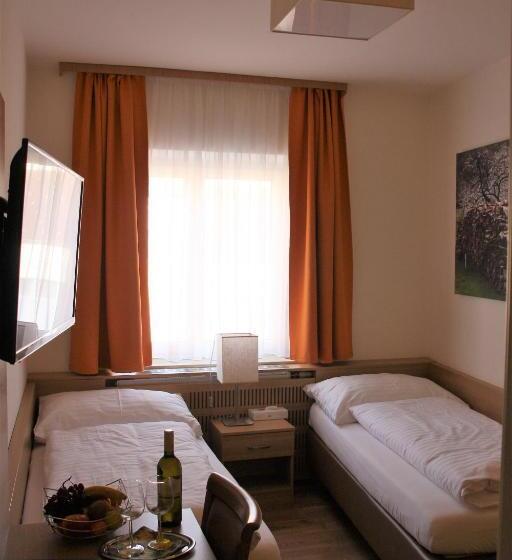 スタンダードルーム, Weinhotel Rieder