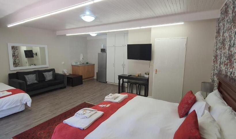 标准三人间, Acacia Westdene B&b