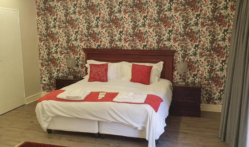 标准三人间, Acacia Westdene B&b