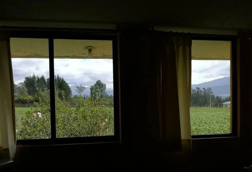 اتاق اکونومی یک تخته, Chapelet Hostal