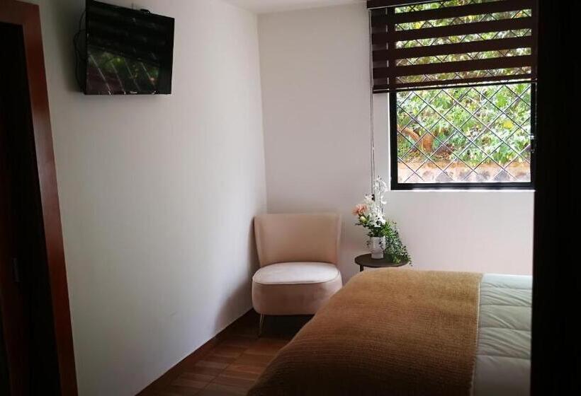 Deluxe Kamer, Chapelet Hostal