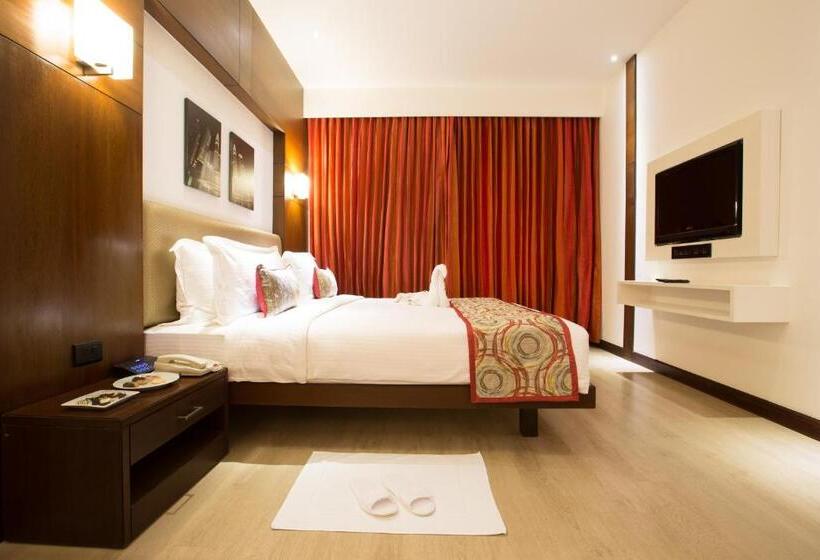 高级大房间, Hash Six Hotels