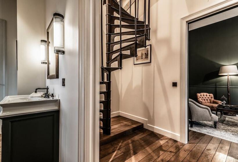 Люкс, 1898 The Post