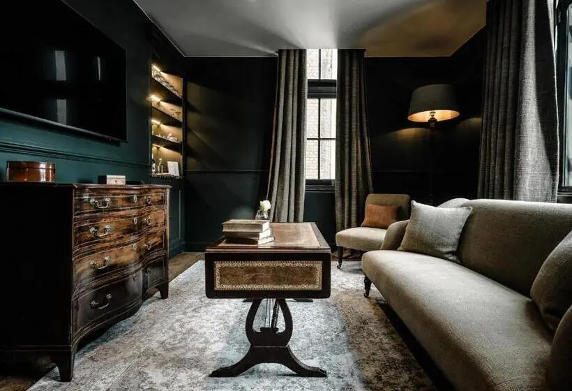 Duplex-sviitti, 1898 The Post