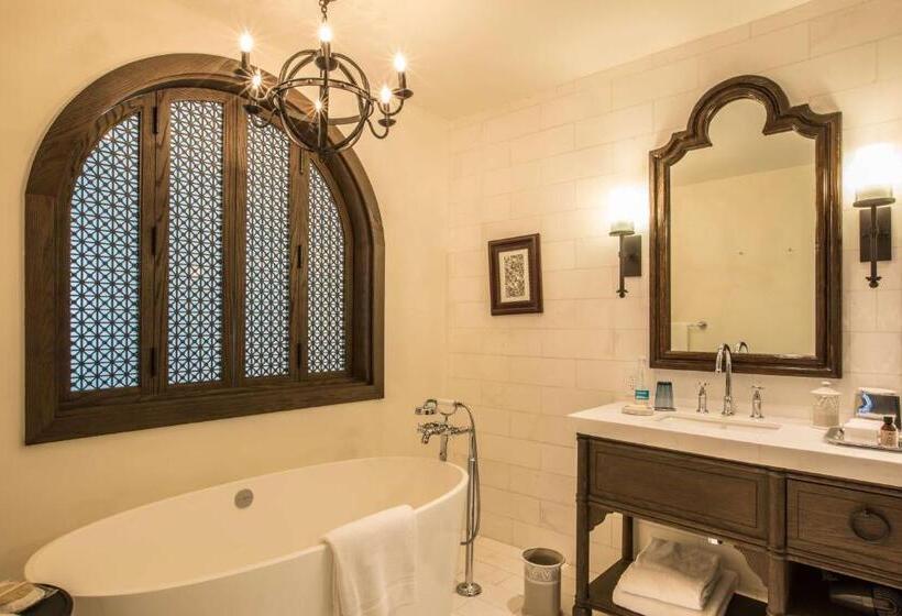 جناح, Banyan Tree Puebla