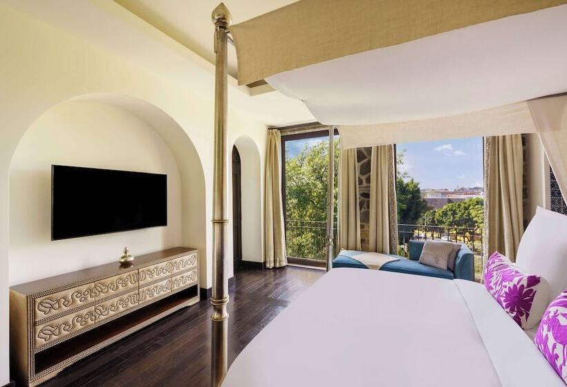 جناح, Banyan Tree Puebla