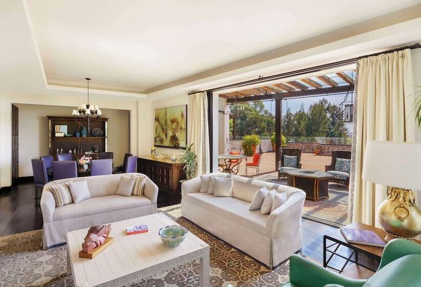 جناح, Banyan Tree Puebla