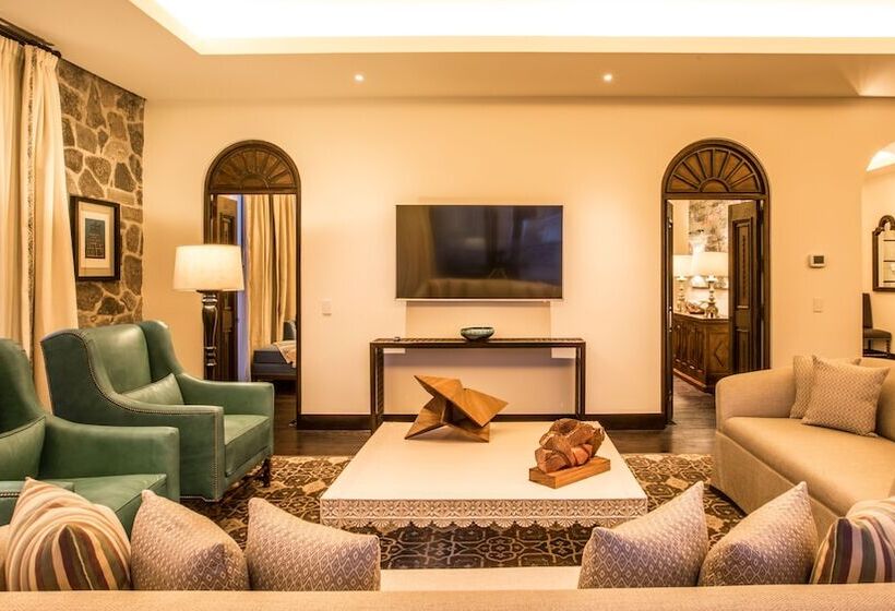 جناح, Banyan Tree Puebla