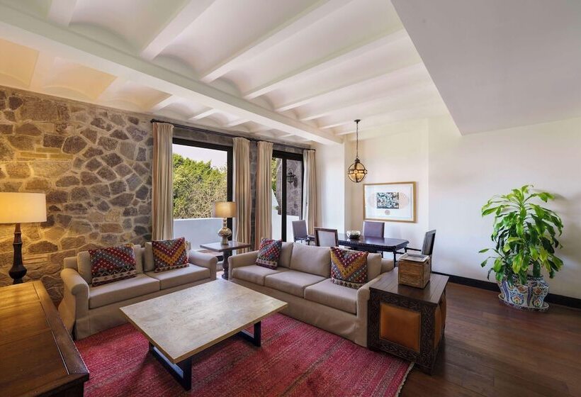 جناح, Banyan Tree Puebla