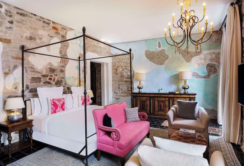 جناح جونيور, Banyan Tree Puebla