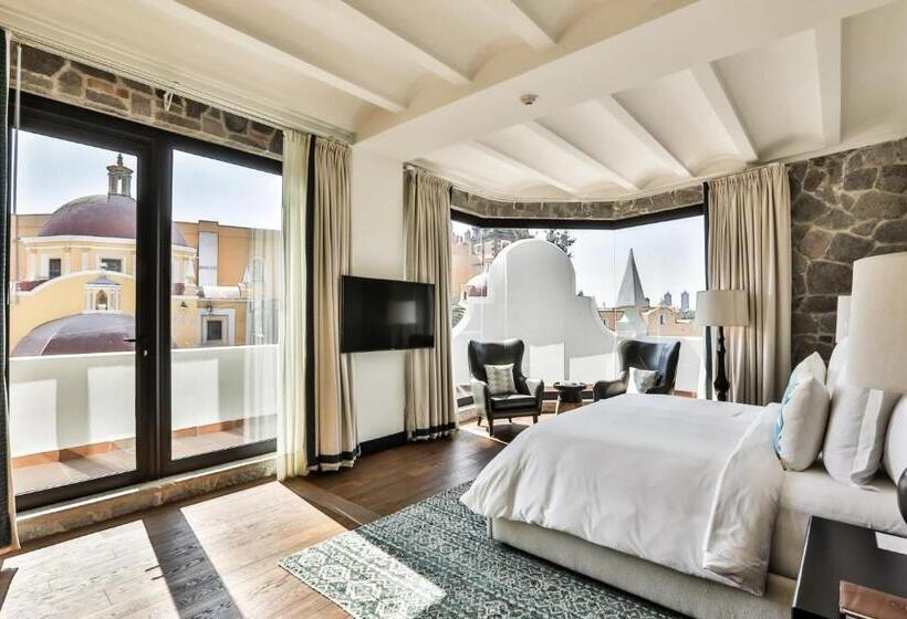 جناح, Banyan Tree Puebla