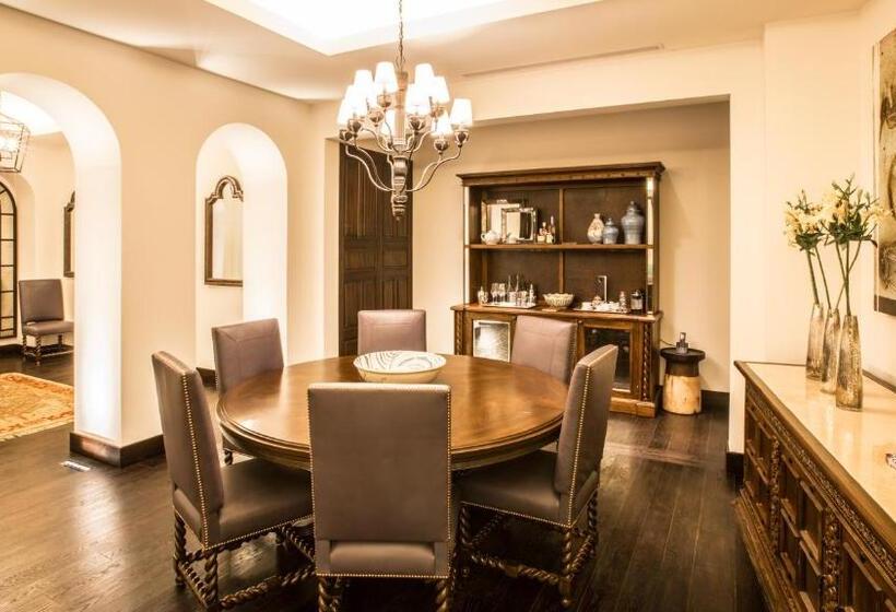 جناح, Banyan Tree Puebla