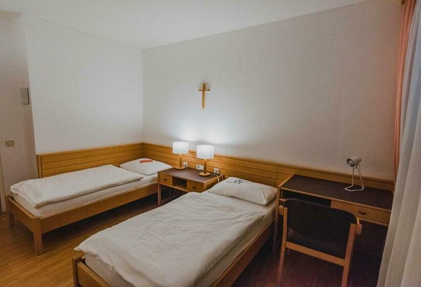 スタンダードルーム, Bildungshaus St. Hippolyt