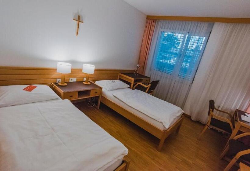 スタンダードルーム, Bildungshaus St. Hippolyt