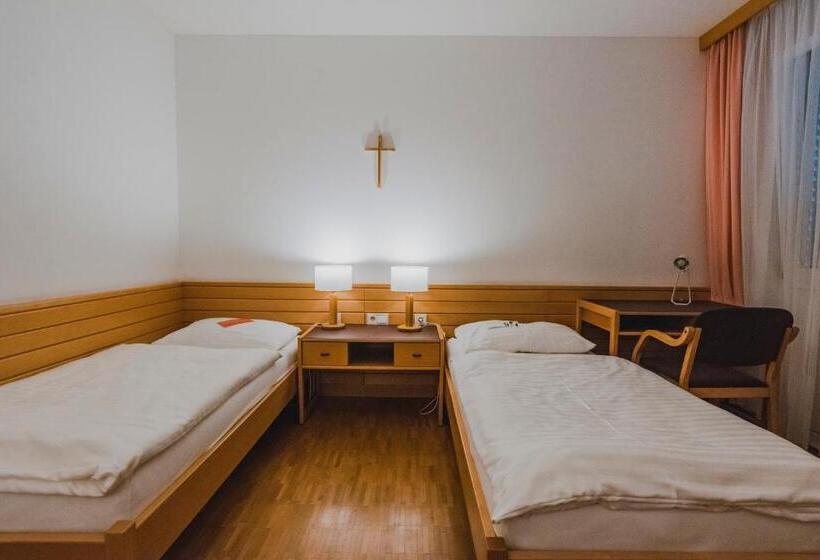 スタンダードルーム, Bildungshaus St. Hippolyt