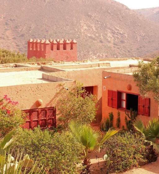 스탠다드 룸 가든 전망, De Charme Les 3 Chameaux 4 étoiles